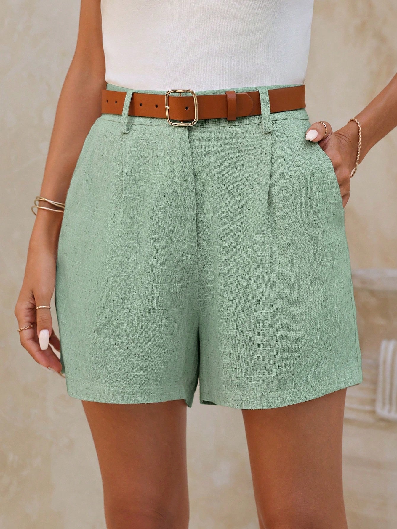 Beyond Chic | The Amelia Linen Shorts