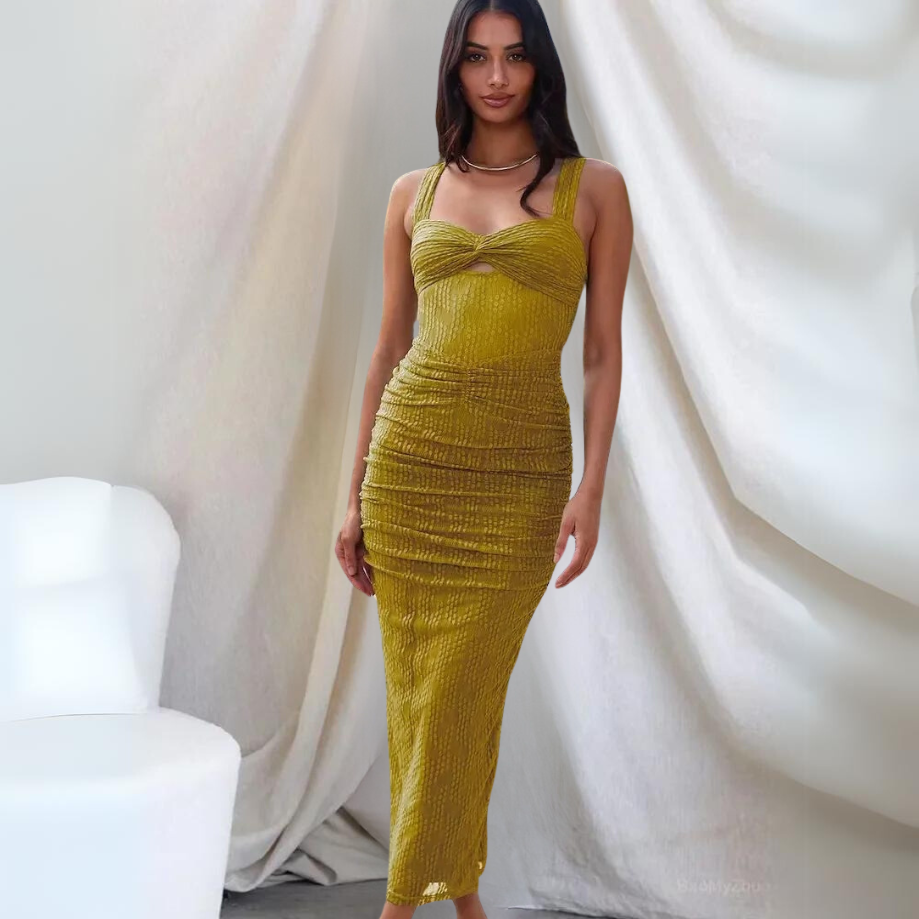 Beyond Chic | Pamela Tight-fitting Long Summer Dress