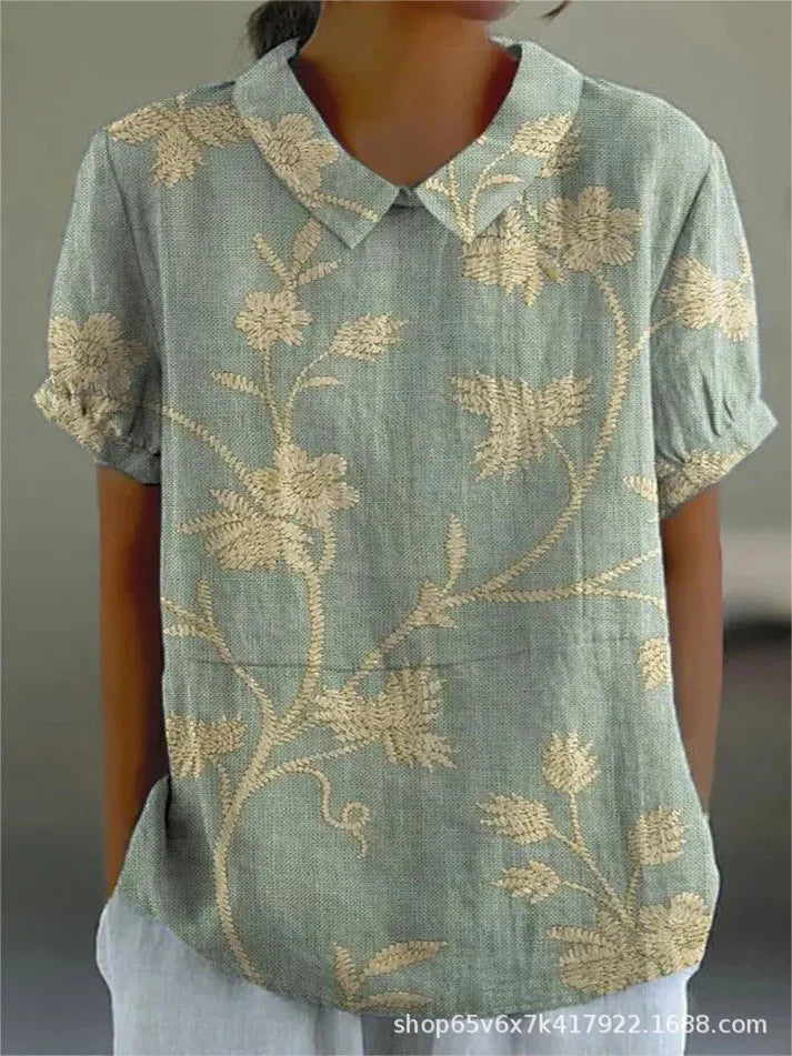 Beyond Chic | Blouse with Floral Print