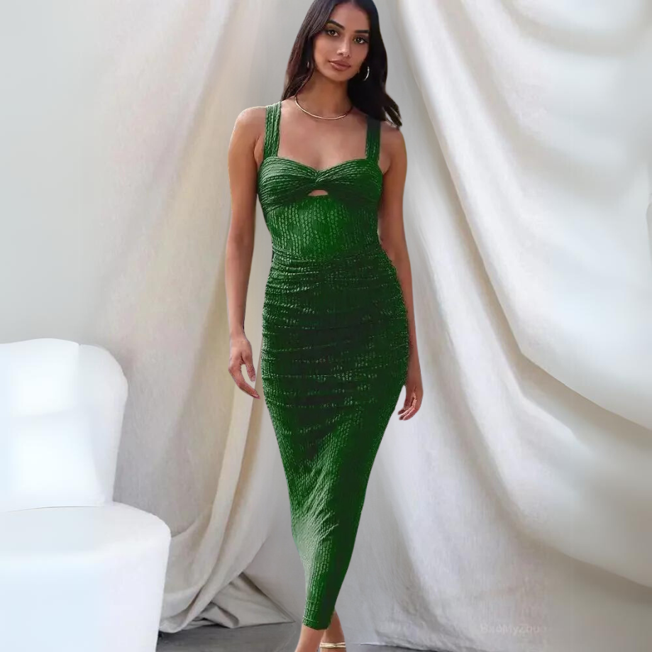 Beyond Chic | Pamela Tight-fitting Long Summer Dress