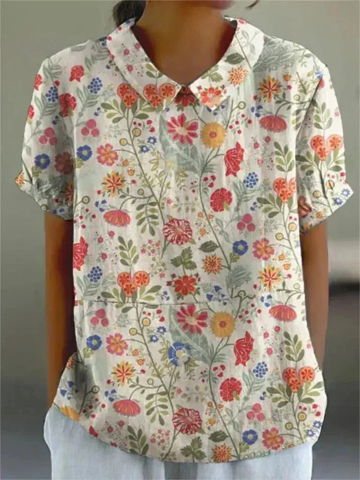 Beyond Chic | Blouse with Floral Print